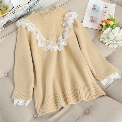 Μοντέρνο γυναικείο πουλόβερ  με ωοειδές ντεκολτέ και δαντέλα σε τέσσερα χρώματα