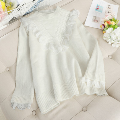 Μοντέρνο γυναικείο πουλόβερ  με ωοειδές ντεκολτέ και δαντέλα σε τέσσερα χρώματα