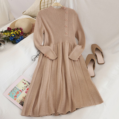 Зимна дамска рокля разкроен модел с копчета в няколко цвята