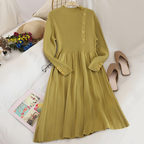 Зимна дамска рокля разкроен модел с копчета в няколко цвята