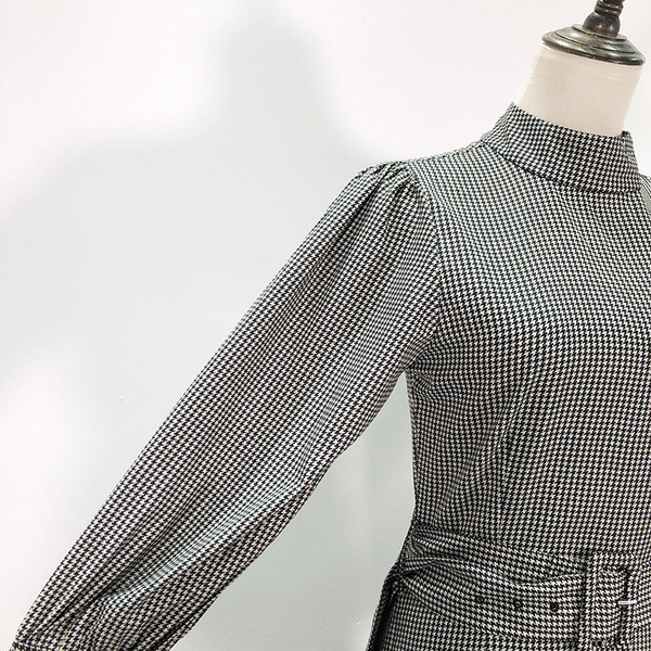 Rochie lunga in carouri cu curea - model croiat