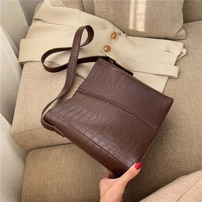 Γυναικεία τσάντα Eco leather σε διάφορα χρώματα