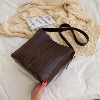 Γυναικεία τσάντα Eco leather σε διάφορα χρώματα