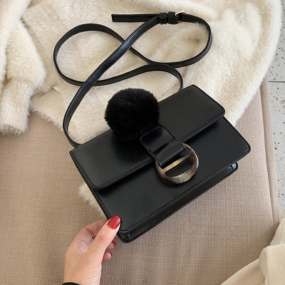 Geanta de dama moderna cu puf in mai multe culori