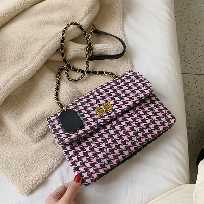 Κομψή γυναικεία τσάντα σε δύο χρώματα