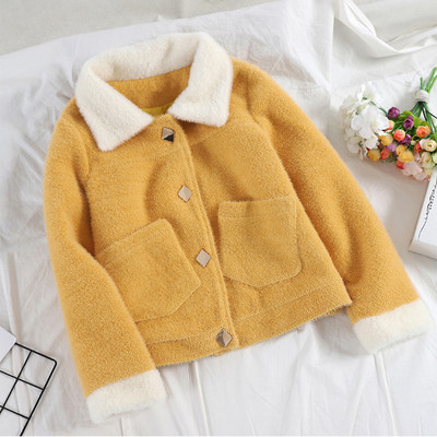 Νέο μοντέλο κοντό γυναικείο παλτό με κολάρο και τσέπες σε τρία χρώματα