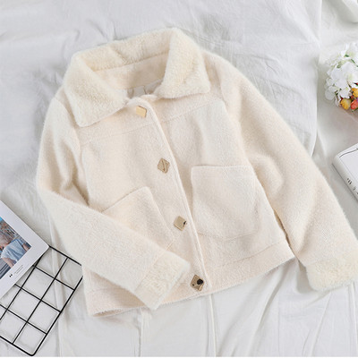 Νέο μοντέλο κοντό γυναικείο παλτό με κολάρο και τσέπες σε τρία χρώματα