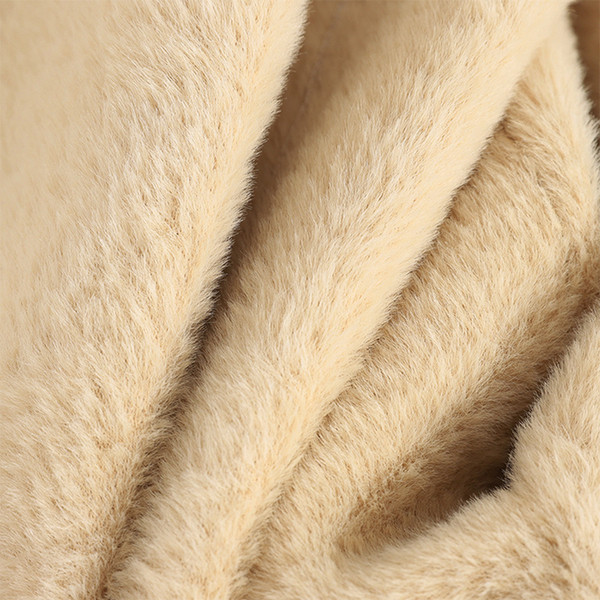 Модерно  дамско палто с копчета в няколко цвята