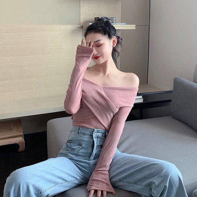 Csupasz vállú női pulóver két színben