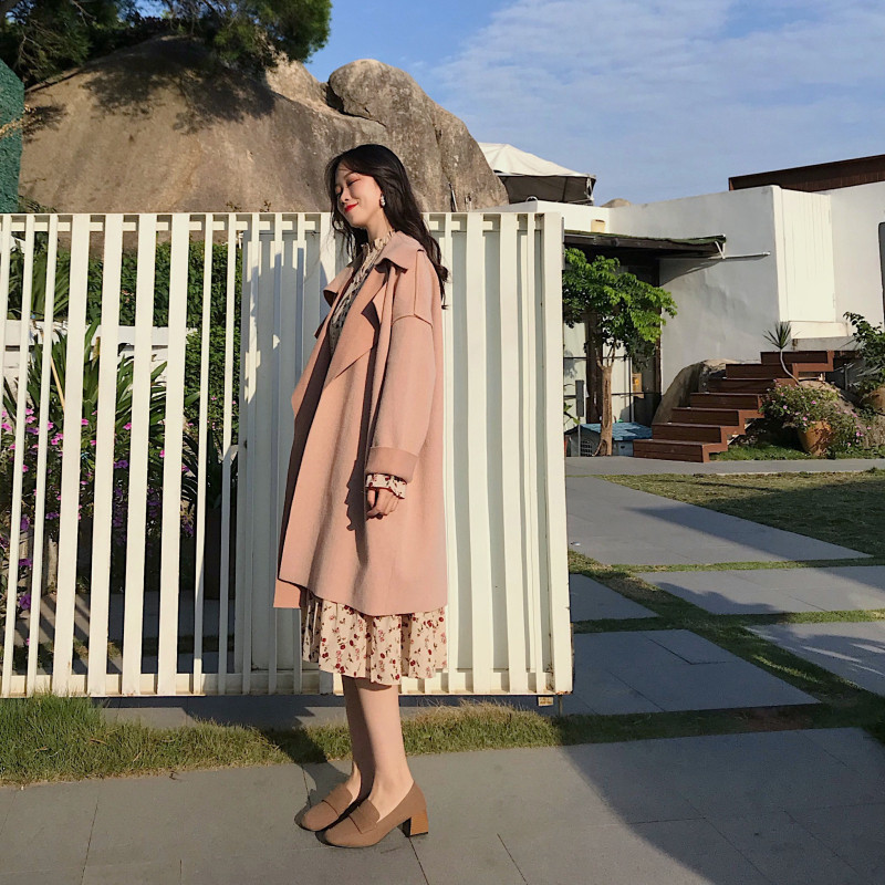 Дамско дълго пролетно-есенно палто без закопчаване