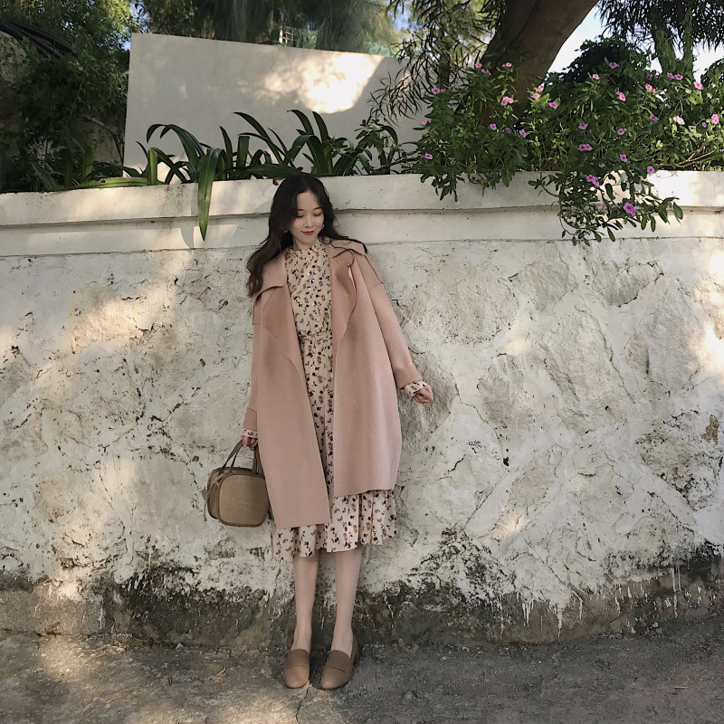 Дамско дълго пролетно-есенно палто без закопчаване