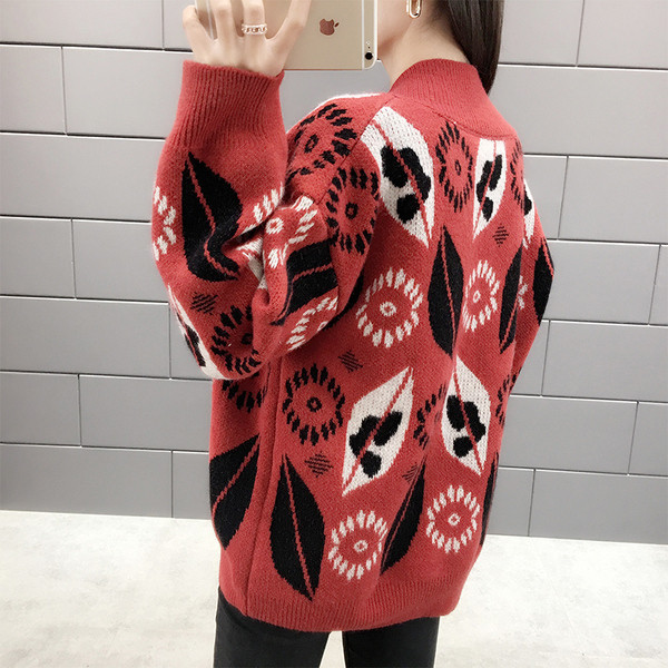 Vesta de dama cu decolteu spitz si imprimeu color in mai multe culori