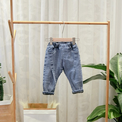 Νέο μοντέλο παιδικά τζιν με τσέπες σε μπλε και μαύρο για τα αγόρια