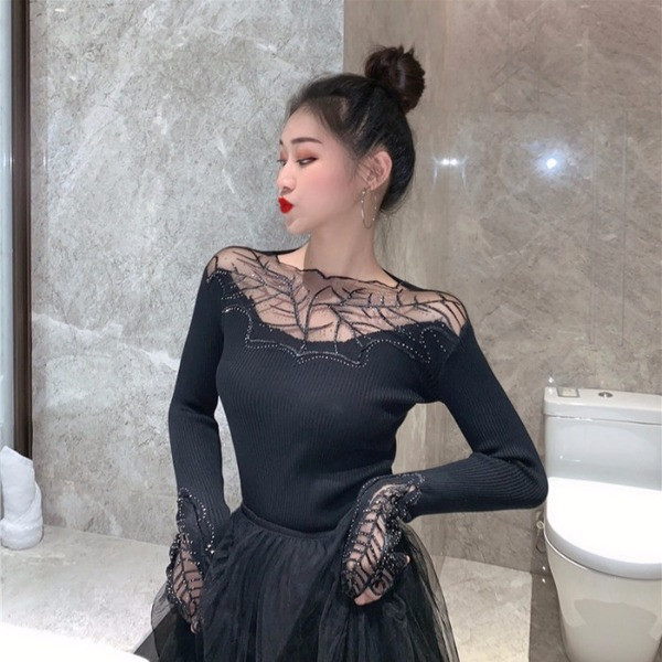 Γυναικεία μπλούζα από τούλι και κέντημα σε μαύρο χρώμα