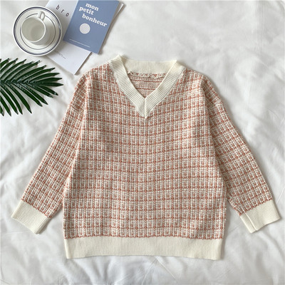 Pulover casual in carouri cu decolteu spitz in mai multe culori