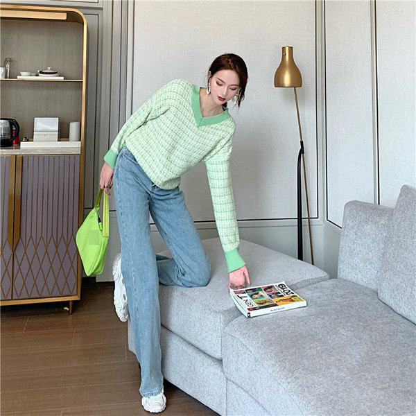 Pulover casual in carouri cu decolteu spitz in mai multe culori