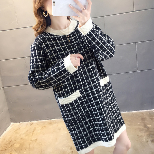 Γυναικείο χειμωνιάτικο καθημερινό φόρεμα  με οβάλ λαιμόκοψη και τσέπη σε τέσσερα χρώματα