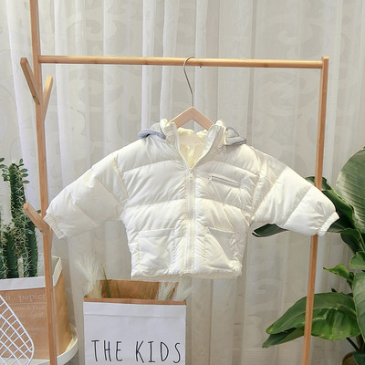 Geaca de iarna pentru copii model nou pentru baieti cu gluga in culorile alb, negru, galben si rosu