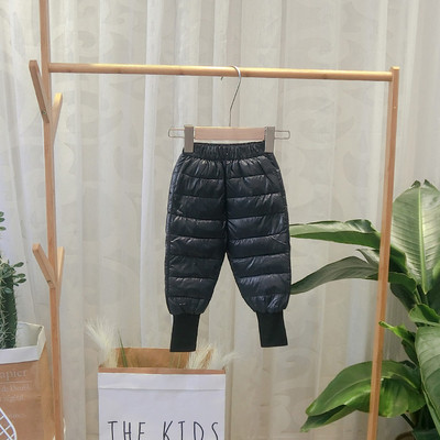 Új modell gyerek sportnadrág fiúknak fekete, piros, kék és bézs színben