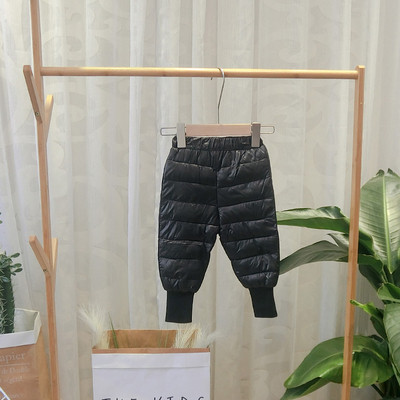 Új modell gyerek sportnadrág fiúknak fekete, piros, kék és bézs színben