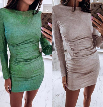 Modern női rövid ruha ovális nyakkivágással és hosszú ujjú zöld és rózsaszín színben