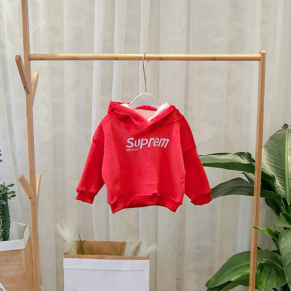 Hanorac pentru copii model nou cu gluga si broderie in rosu pentru baieti