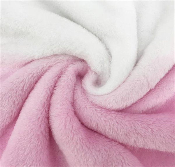 Μοντέρνο χνουδωτό γυναικείο πουλόβερ  με λαιμόκοψη