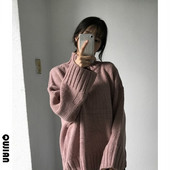 Modern női pulóver magas gallérral, három színben