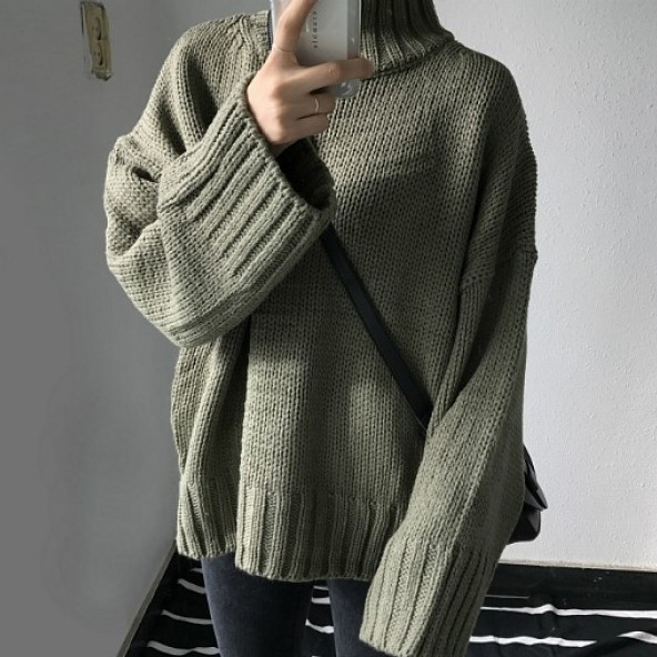 Modern női pulóver magas gallérral, három színben