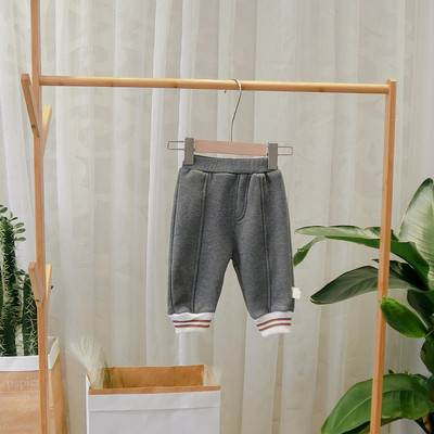 Alkalmi gyerek sportnadrág fiúknak fekete, szürke, kék és bézs színben