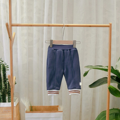 Alkalmi gyerek sportnadrág fiúknak fekete, szürke, kék és bézs színben