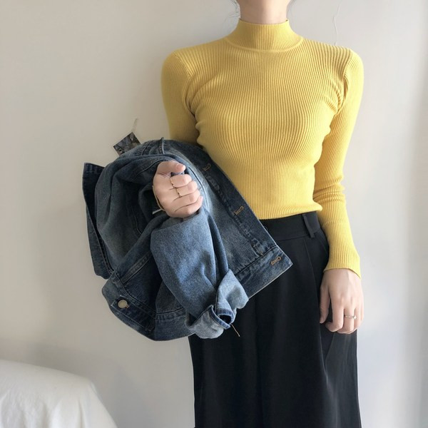 Pulover de damă cu guler înalt în nouă culori