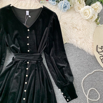 Μοντέρνο γυναικείο φόρεμα βελούδο σε μαύρο χρώμα