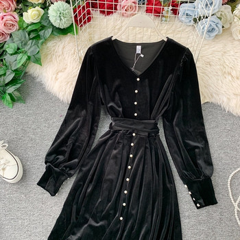 Μοντέρνο γυναικείο φόρεμα βελούδο σε μαύρο χρώμα