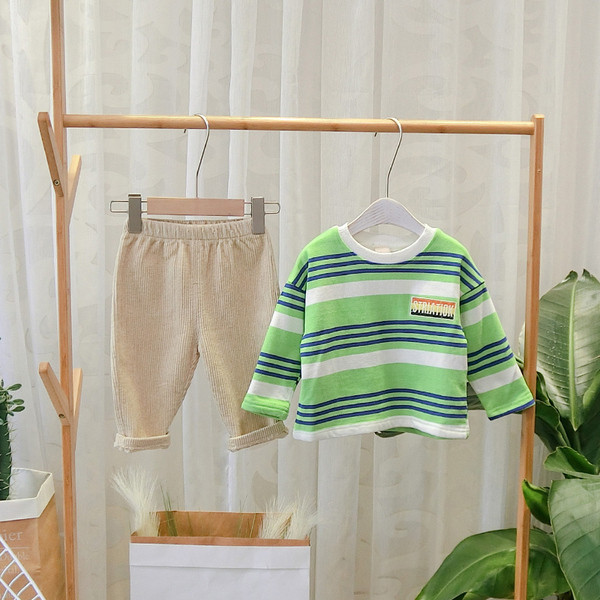 Bluză lejeră pentru copii în dungi cu decolteu O, în verde și portocaliu