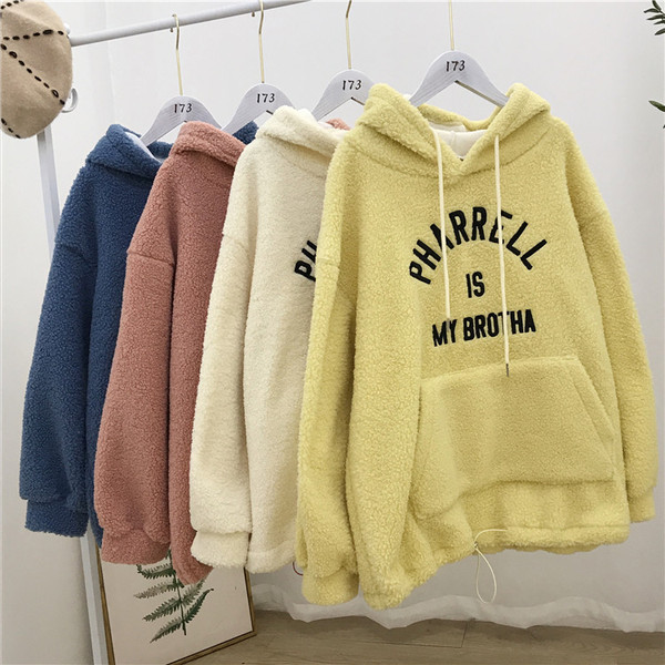 Hanorac de damă din puf model larg cu inscripție în mai multe culori