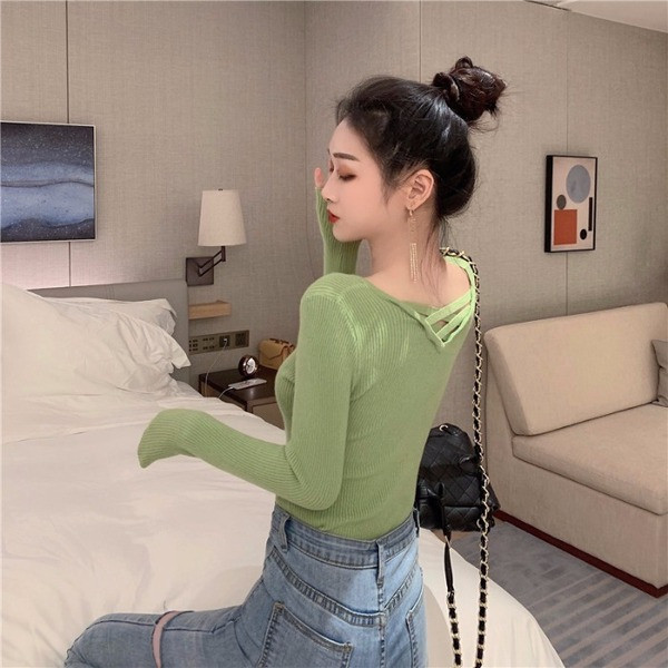 Γυναικεία σλιπ μπλούζες με στρογγυλό ντεκολτέ και κουμπιά σε μπλε και πράσινο χρώμα