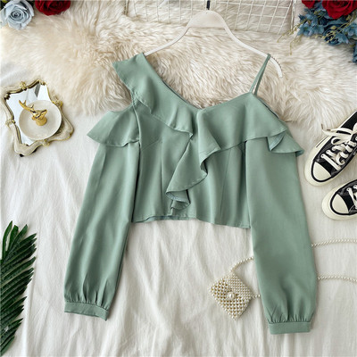 Μοντέρνο γυναικείο πουκάμισο με γυμνούς ώμους και μπούκλες σε διάφορα χρώματα