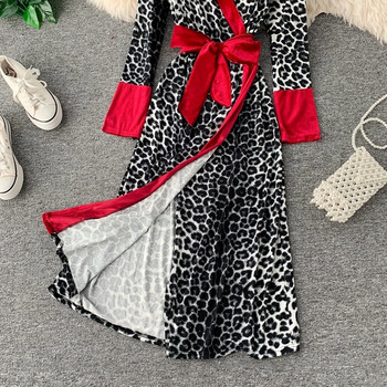 Rochie de dama eleganta cu panglica si model animal in doua culori