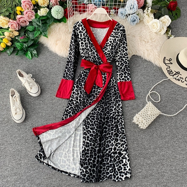 Rochie de dama eleganta cu panglica si model animal in doua culori