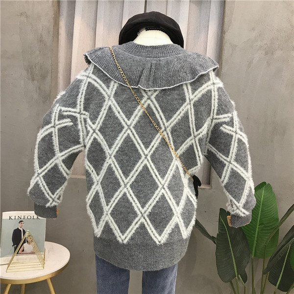 Φαρδύ γυναικείο πουλόβερ με λαιμόκοψη σε τρία χρώματα