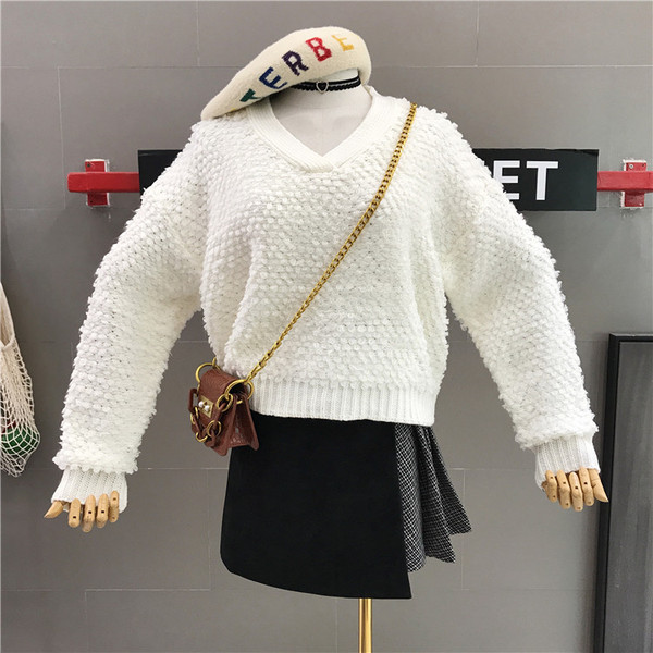 Pulover casual de dama cu decolteu spitz in cinci culori