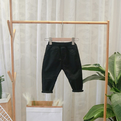 Új modell gyereknadrág fiúknak fehér, fekete és barna színben