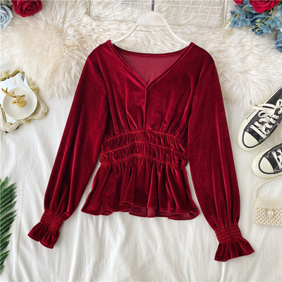 Μοντέρνα μπλούζα βελούδο με λαιμόκοψη σε διάφορα χρώματα
