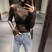 Διαφανή γυναικεία μπλούζα με ψηλό κολάρο σε άσπρο και μαύρο χρώμα