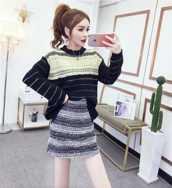 Γυναικείο καθημερινό πουλόβερ σε μαύρο και άσπρο χρώμα