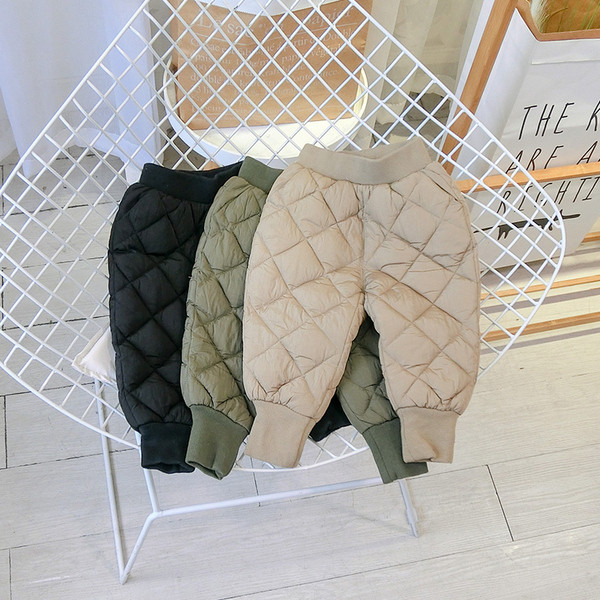 Αθλητικό παιδικό παντελόνι  για αγόρια σε μαύρο, πράσινο και καφέ χρώμα