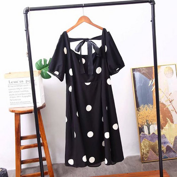 Alkalmi női rövid ruha O-nyakkal, fekete színben