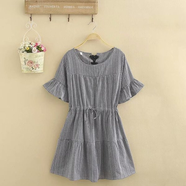 Rochie scurtă de damă casual cu decolteu O și model animal în trei culori