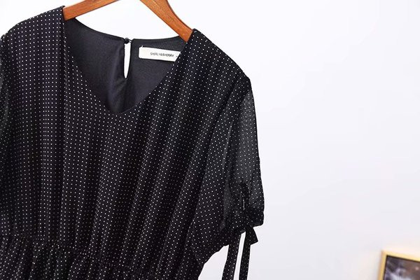 Rochie scurtă casual de damă, cu decolteu O, în negru